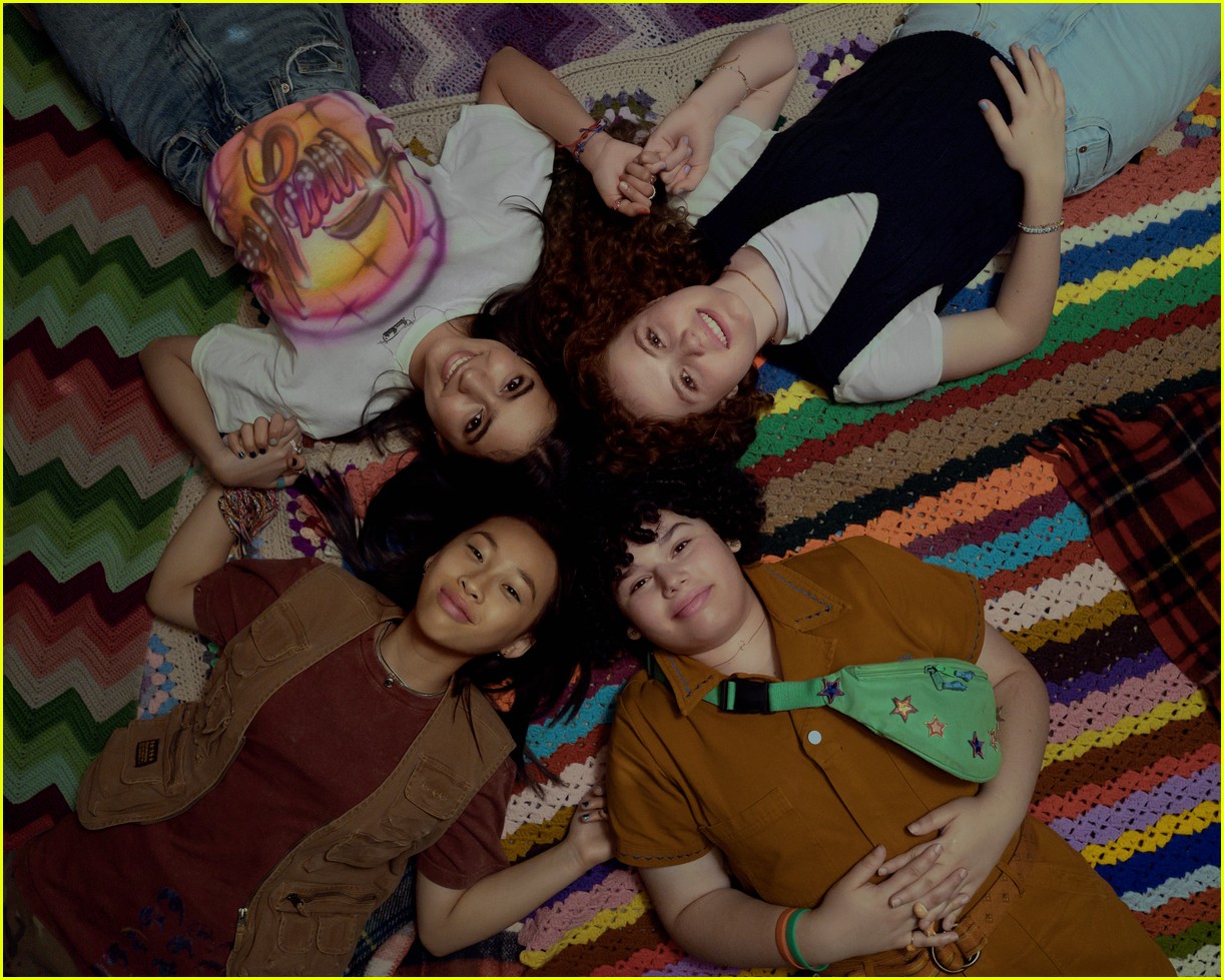 Disney Channel Debuts Trailer & Premiere Date For New Movie 'The Slumber Party' - Watch Now!