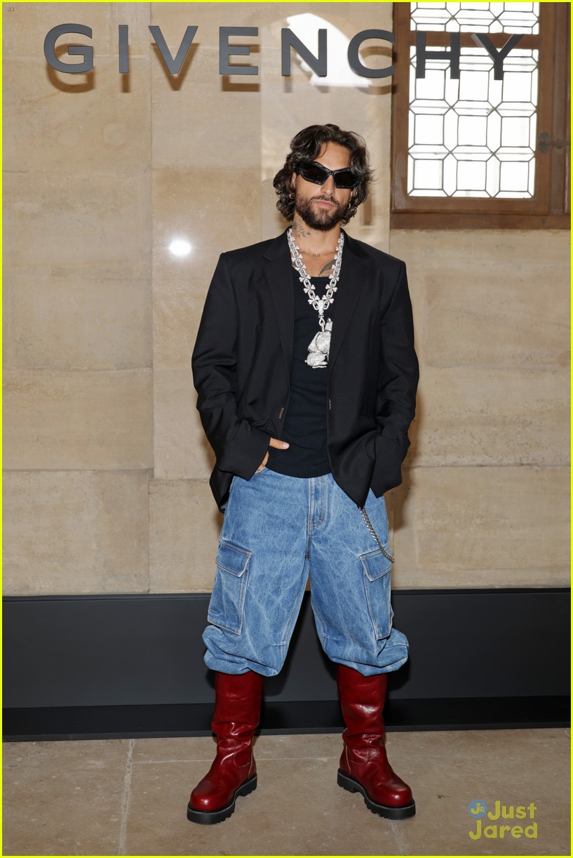 Taylor Zakhar Perez, Xolo Maridueña & More Check Out Givenchy Fashion Show