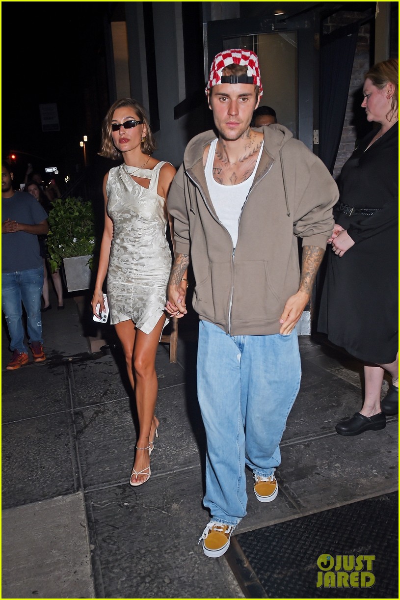Justin Bieber & Wife Hailey Step Out for Dinner in NYC