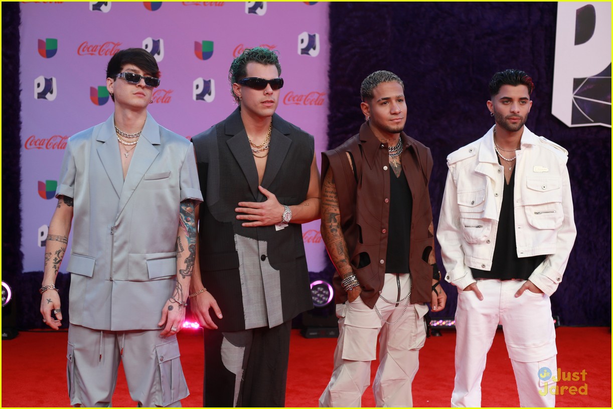 CNCO Perform Final Song 'La àšltima Canción' at Premios Juventud 2023 - Watch