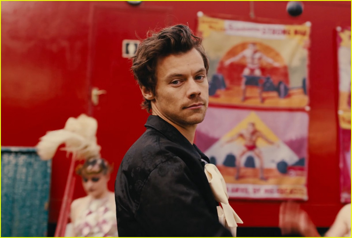 Harry Styles Releases Circus-Themed 'Daylight' Music Video Over a Year After Filming It - Watch Now!