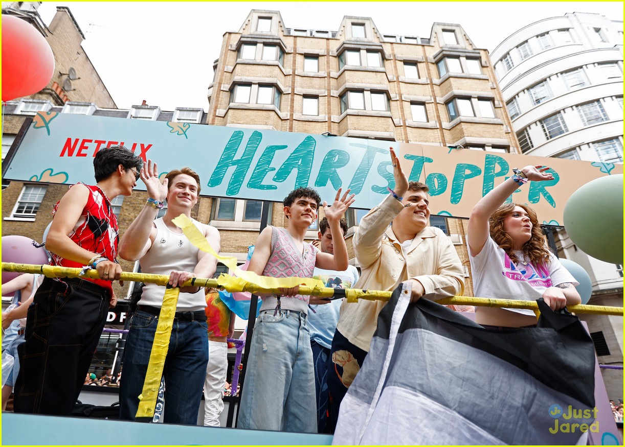 'Heartstopper' Cast Rides London Pride Parade Float, Debuts Season 2 Teaser Trailer - Watch Now!