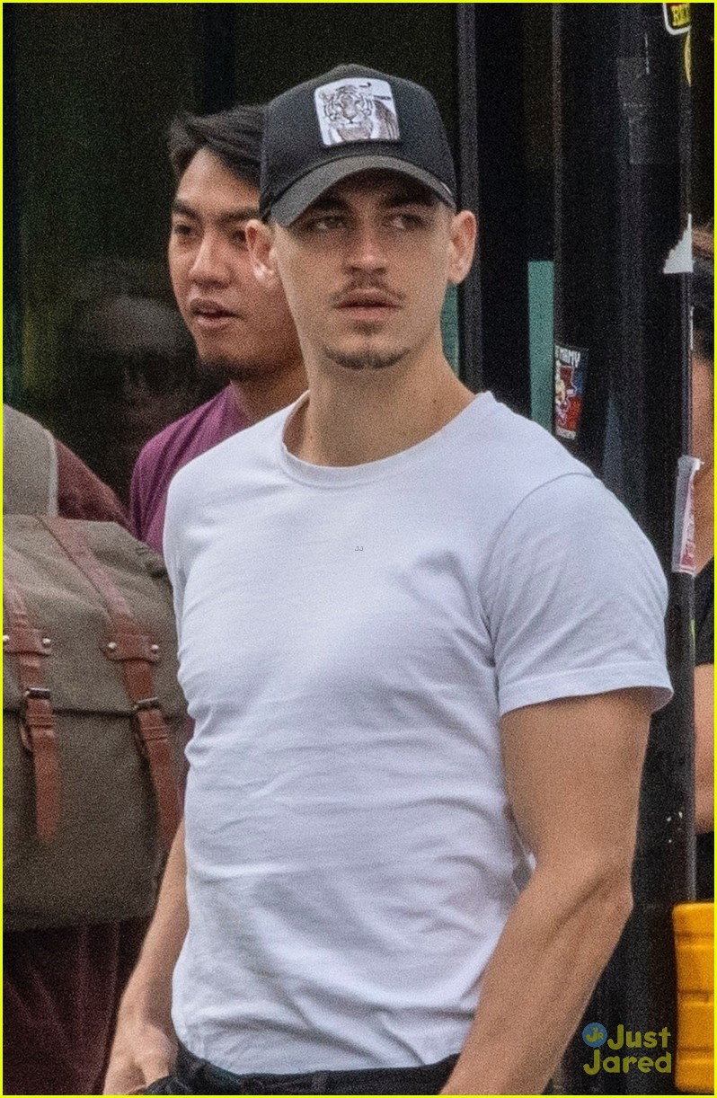 Hero Fiennes Tiffin Shows Off Muscles in Tight T-Shirt During London Outing