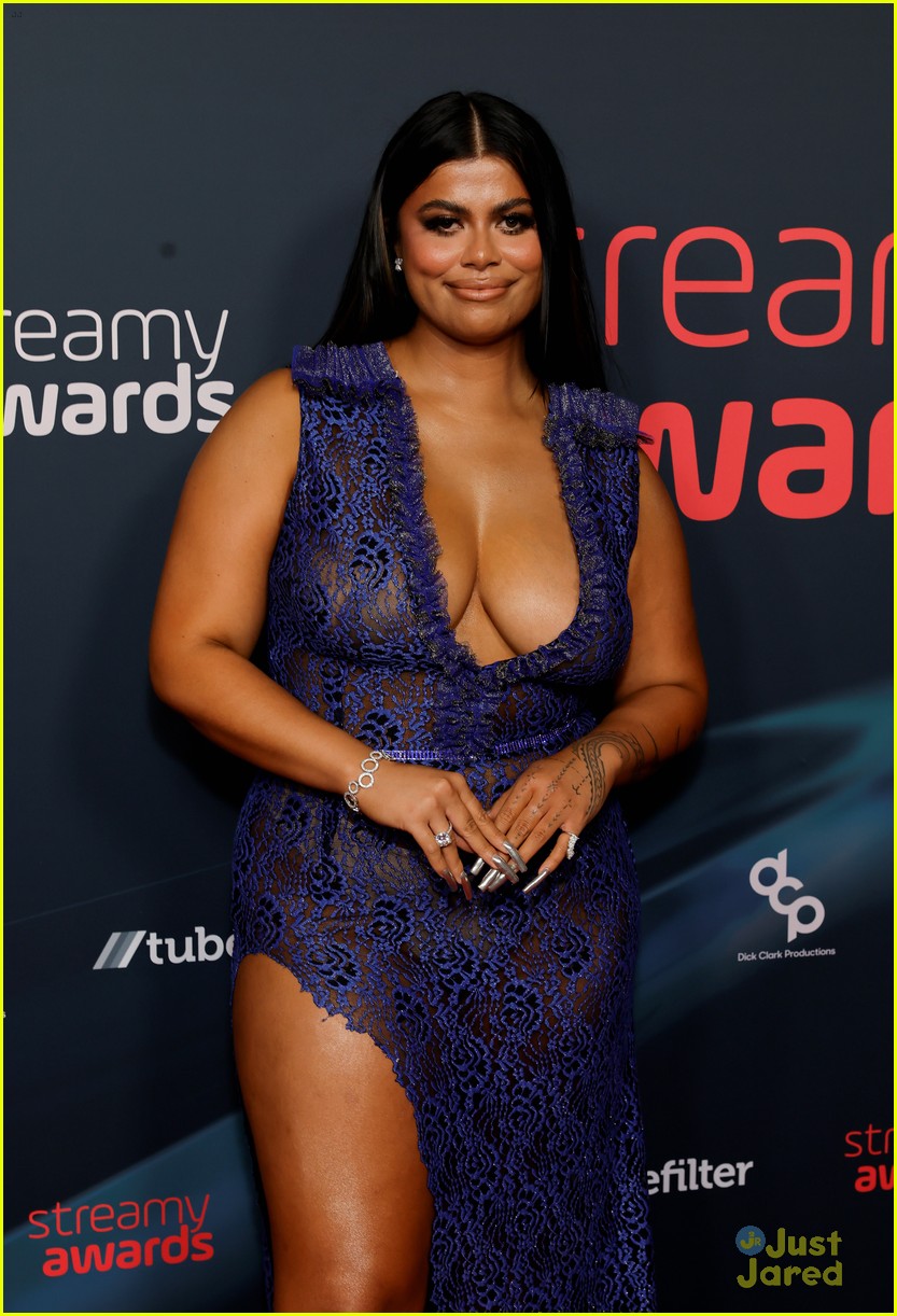 Kai Cenat, Chris Olsen & Dylan Mulvaney Win Big at Streamy Awards 2023