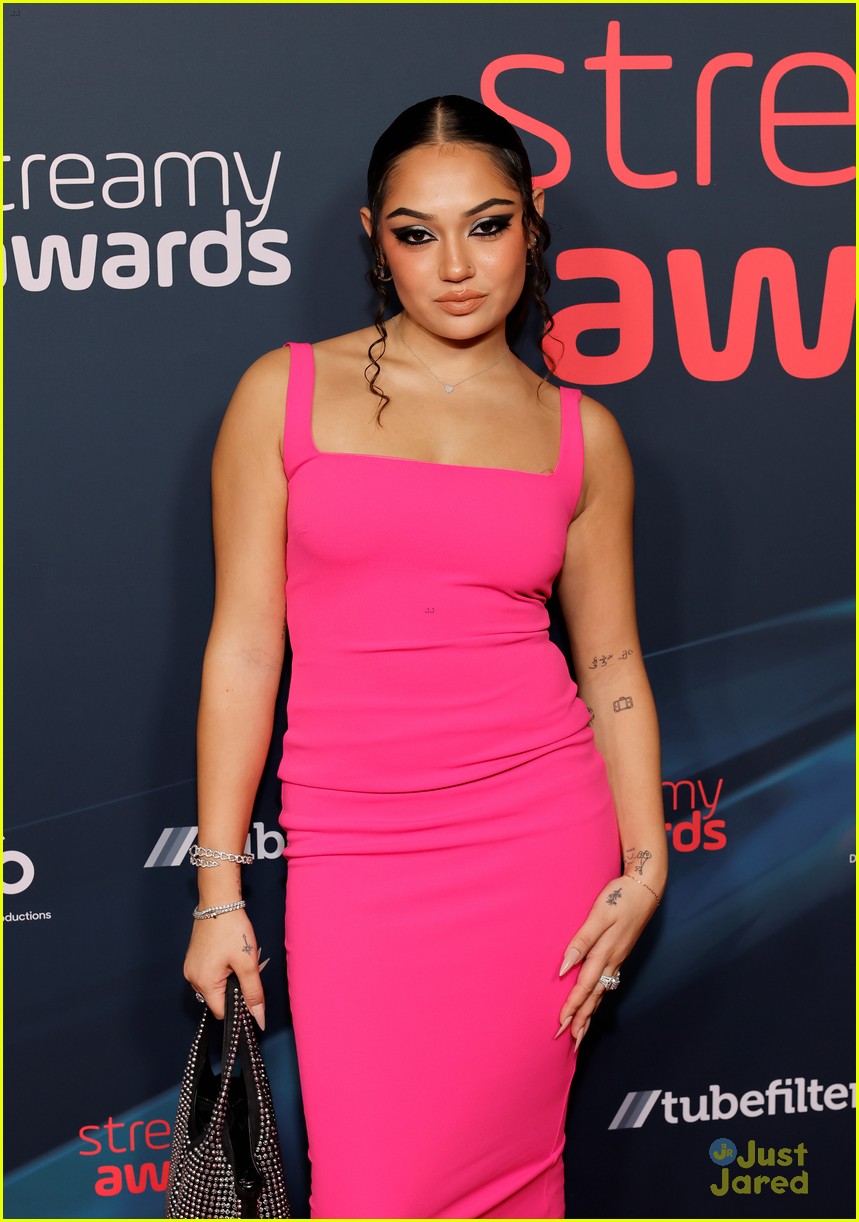 Kai Cenat, Chris Olsen & Dylan Mulvaney Win Big at Streamy Awards 2023