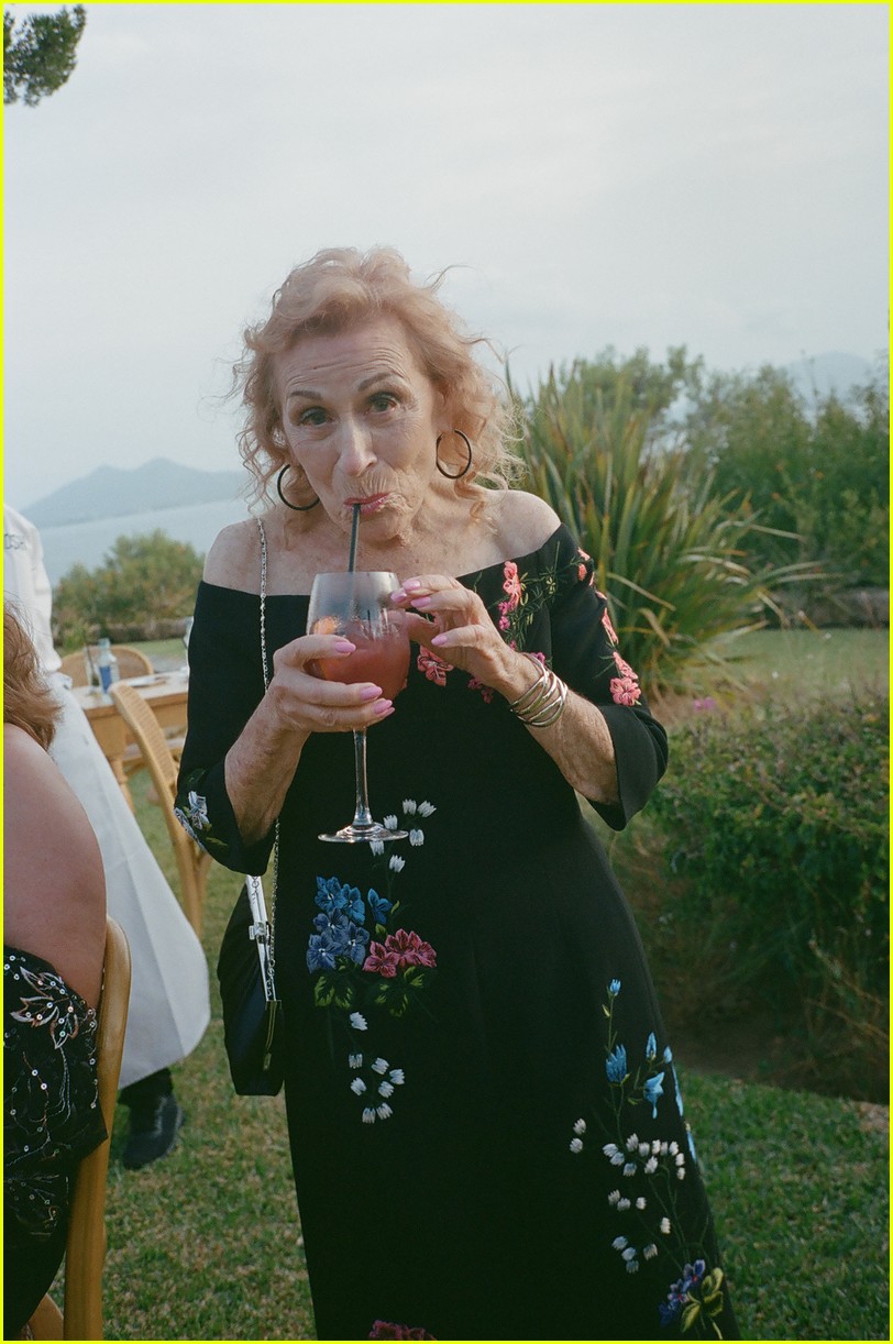 Joey King & Steven Piet Wedding Photos & Details Revealed, Sabrina Carpenter Sang Her Down the Aisle!