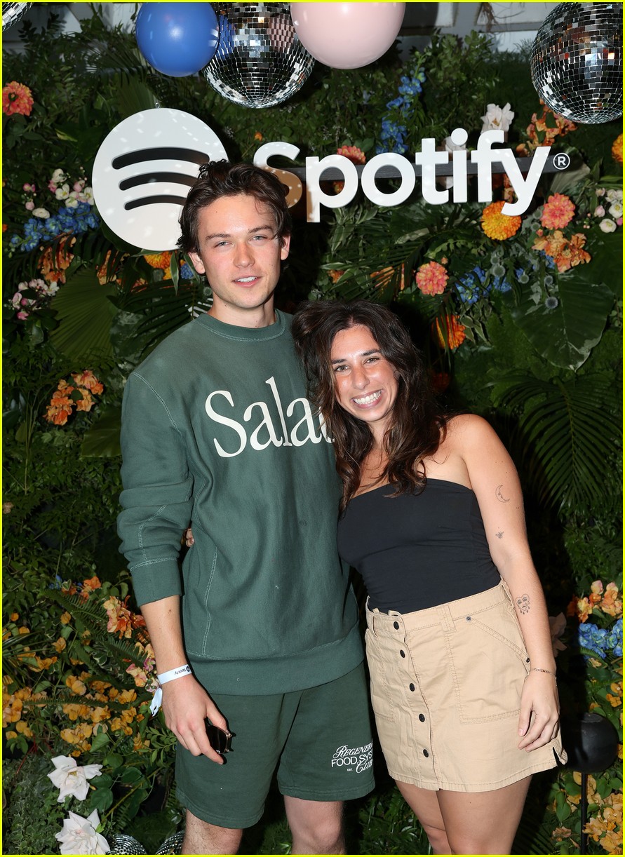 Renee Rapp Meets Up With 'Mean Girls' Co-Star Auli'i Cravalho at Spotify Event