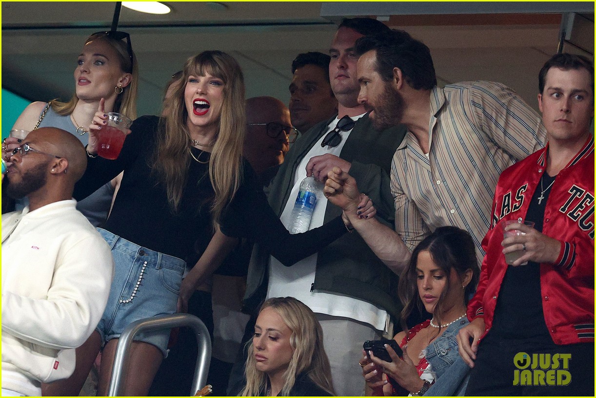 Sabrina Carpenter Wears 'Sports Watcher' Shirt to Attend NFL Game with Taylor Swift!