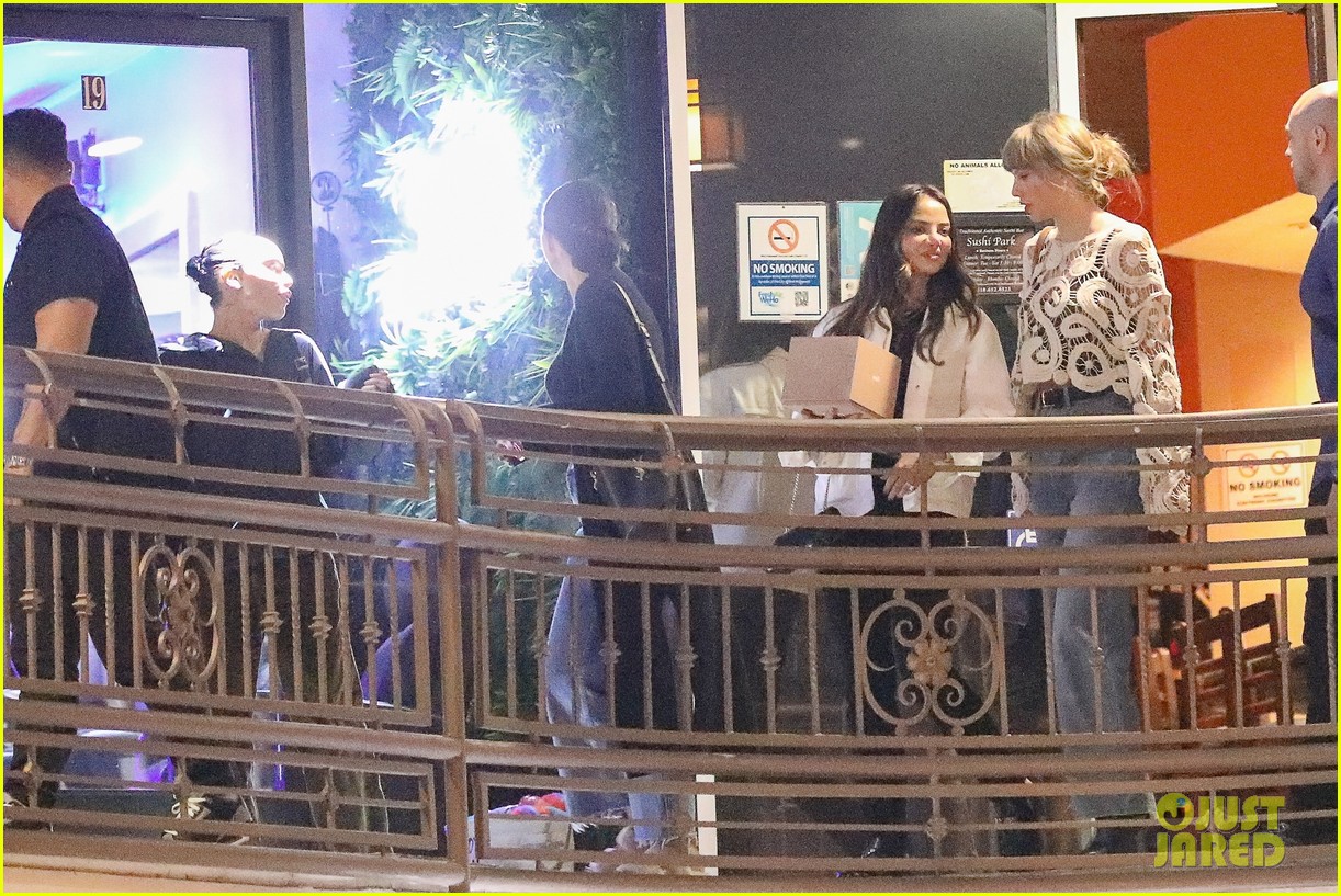 Selena Gomez Reunites with Taylor Swift for Star-Studded Dinner in L.A.