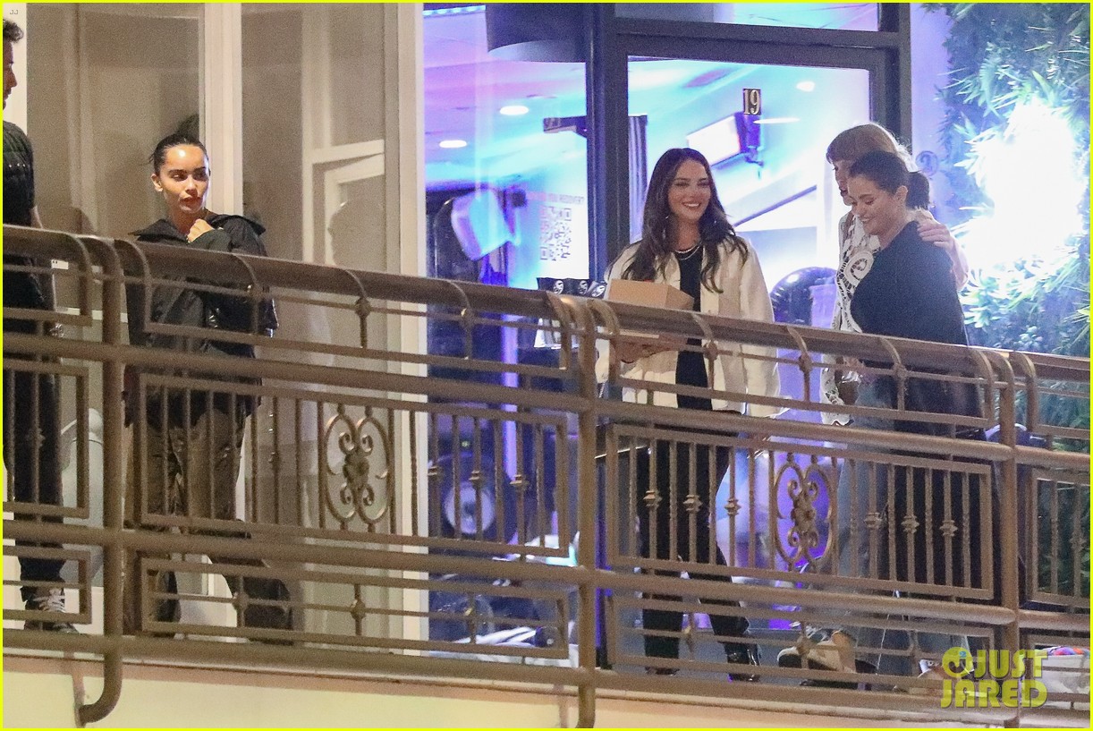 Selena Gomez Reunites with Taylor Swift for Star-Studded Dinner in L.A.