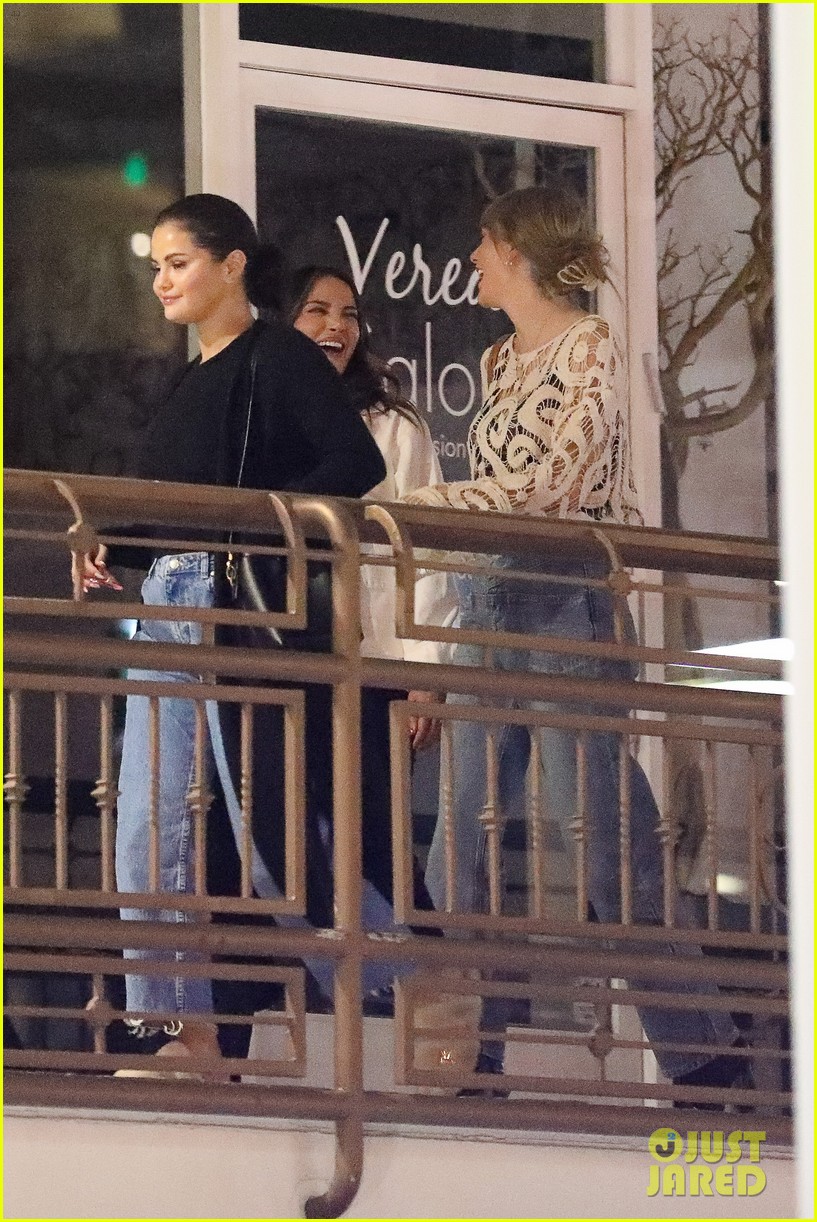 Selena Gomez Reunites with Taylor Swift for Star-Studded Dinner in L.A.