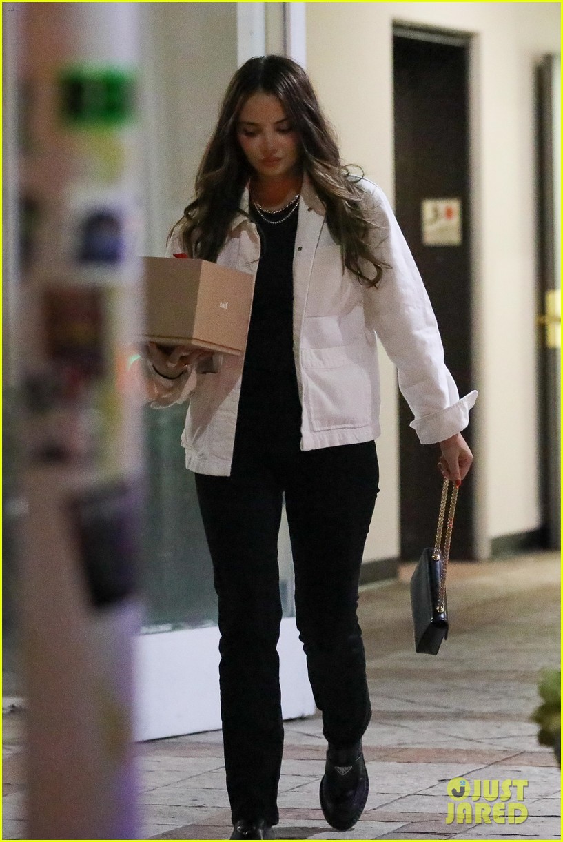 Selena Gomez Reunites with Taylor Swift for Star-Studded Dinner in L.A.