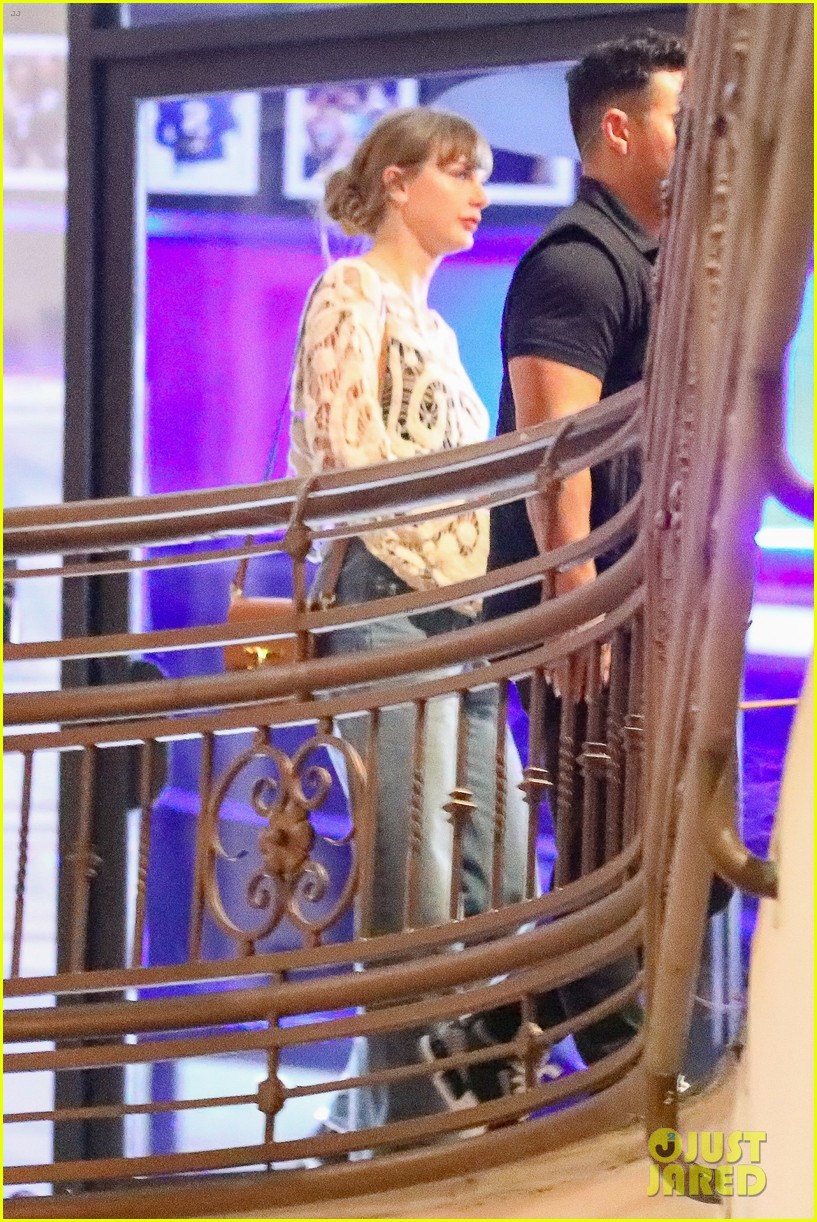 Selena Gomez Reunites with Taylor Swift for Star-Studded Dinner in L.A.