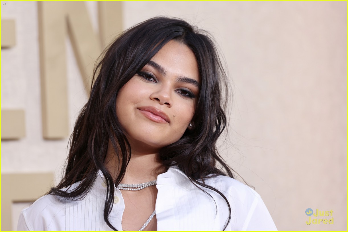 Ariana Greenblatt Reps 'Barbie' Movie at Golden Globes 2024