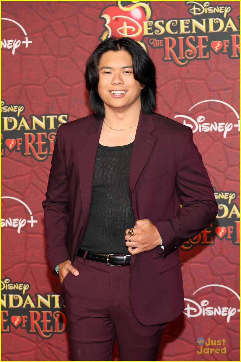 Dara Reneé Channels Her Character at 'Descendants: The Rise of Red' Premiere With China Anne McClain, Kylie Cantrall & More