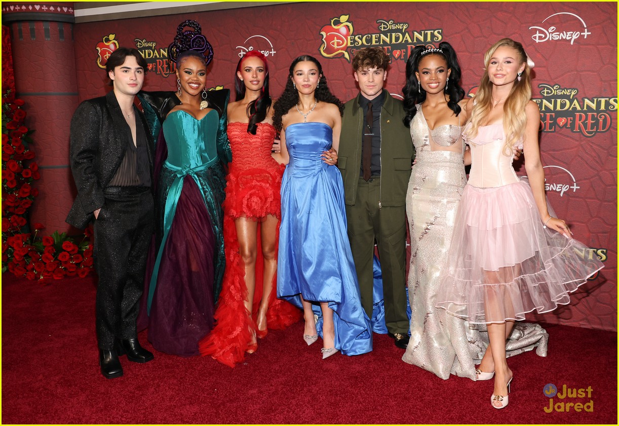 Dara Reneé Channels Her Character at 'Descendants: The Rise of Red' Premiere With China Anne McClain, Kylie Cantrall & More