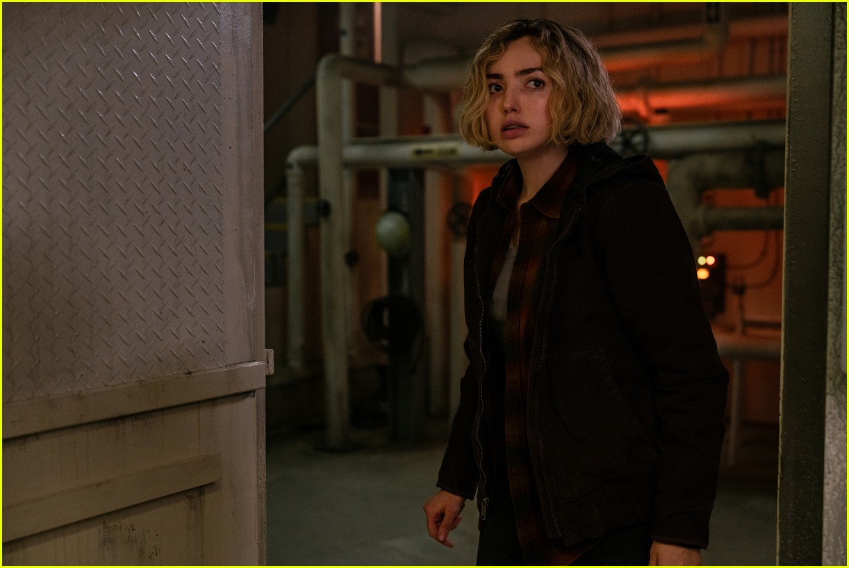 Peyton List & 'School Spirits' Cast Attend New York Comic Con, Unveil First Look at Season 2