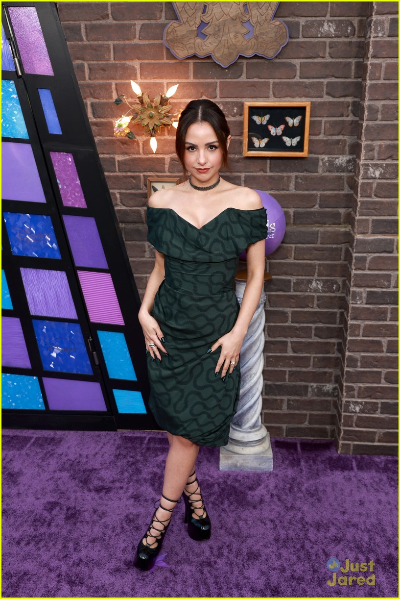 Jake Thomas, Raini Rodriguez, Kylie Cantrall & More Disney Stars Attend 'Wizards Beyond Waverly Place' Premiere