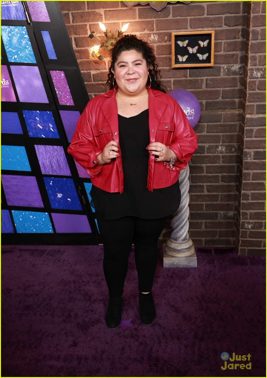 Jake Thomas, Raini Rodriguez, Kylie Cantrall & More Disney Stars Attend 'Wizards Beyond Waverly Place' Premiere