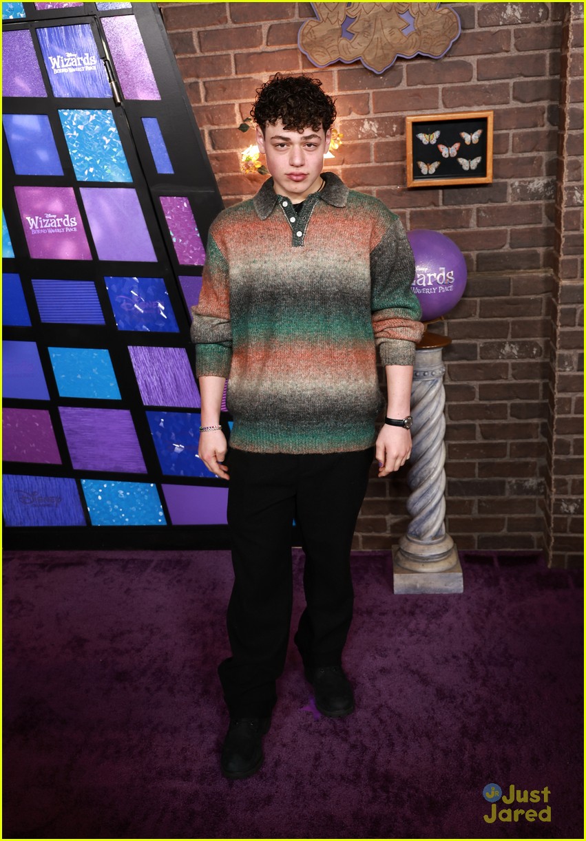 Jake Thomas, Raini Rodriguez, Kylie Cantrall & More Disney Stars Attend 'Wizards Beyond Waverly Place' Premiere