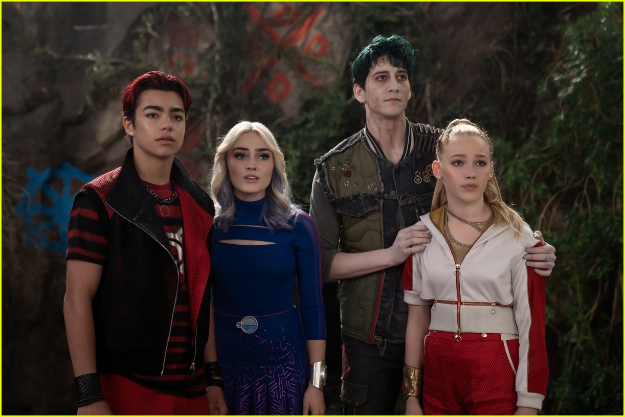 'Zombies 4: Dawn of the Vampires' First Look & Premiere Date: Milo Manheim & Meg Donnelly Head to Summer Camp - Watch!