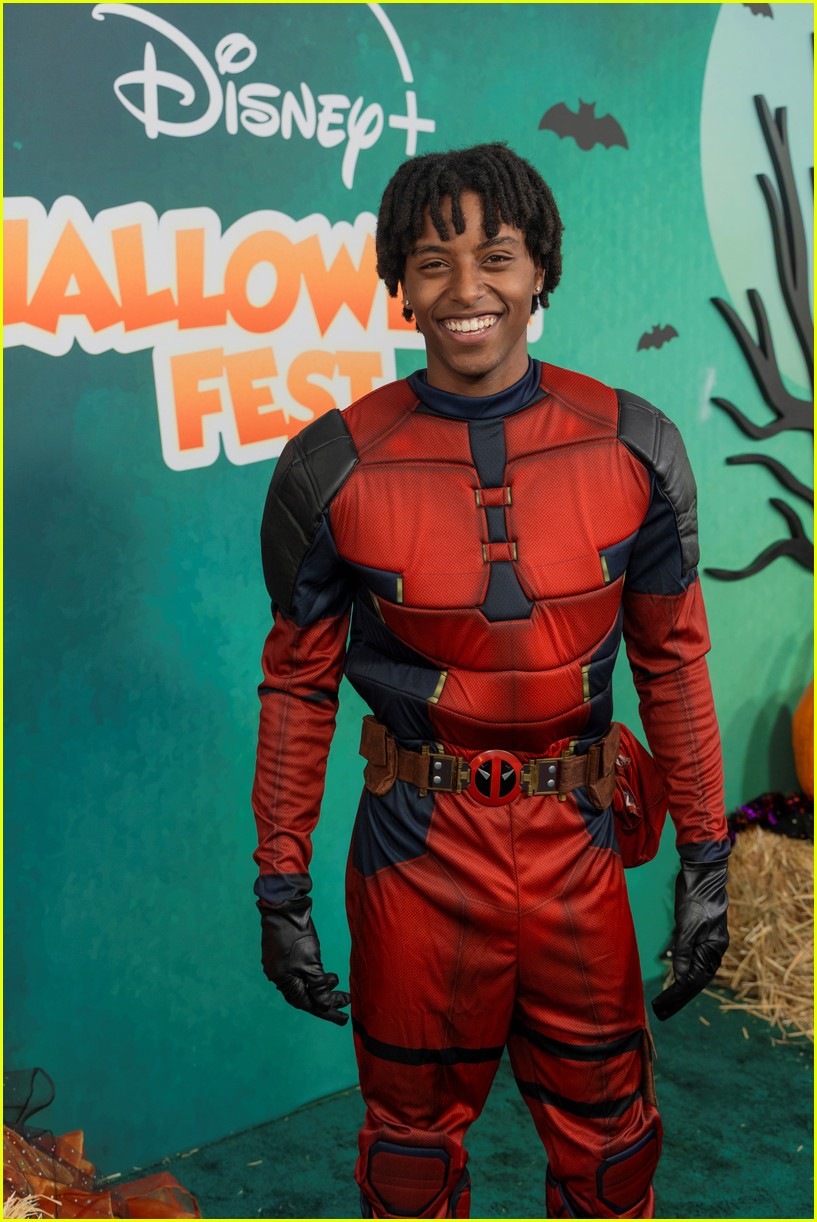 'Descendants/Zombies' Tour Stars & More Reunite at Disney+ Halloween Fest 