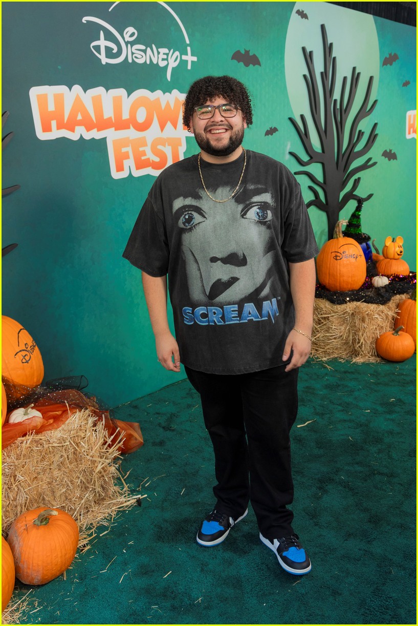 'Descendants/Zombies' Tour Stars & More Reunite at Disney+ Halloween Fest 